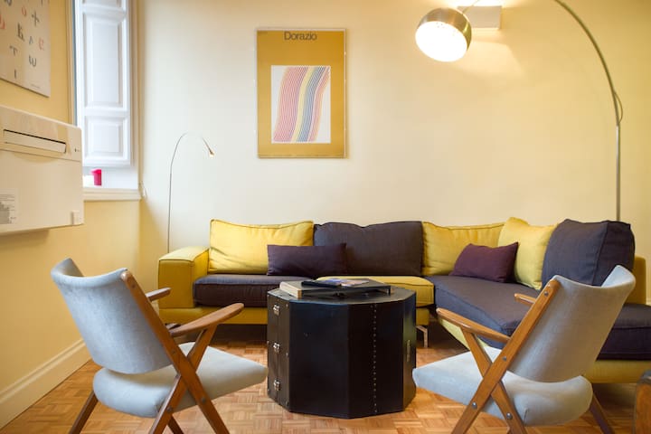 Un grande appartamento di design, Casa Minerva al Pantheon.