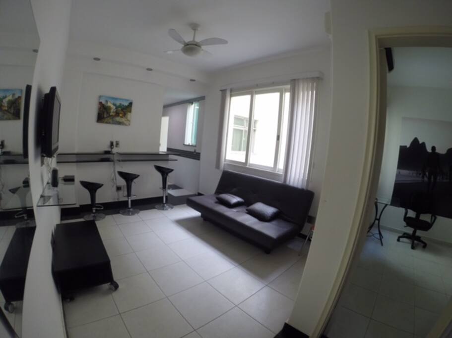 LIVING ROOM 1