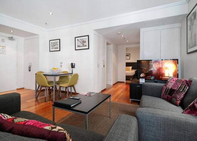 900sq.ft. 2BR@CBD, MARY STREET/SOUTH BRISBANE gallery image 5