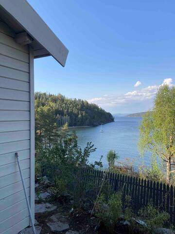 Cabin, 25 m to the lake, 25 min Oslo, 10 min Tusenfryd