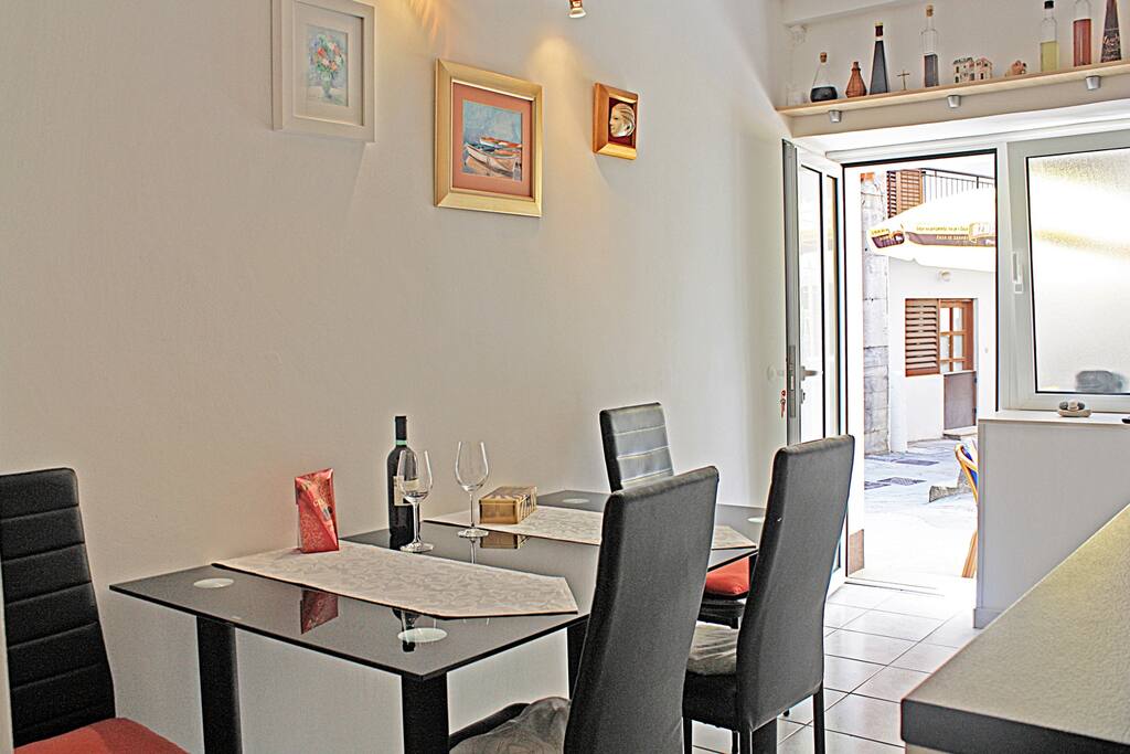 Main room - Ground floor