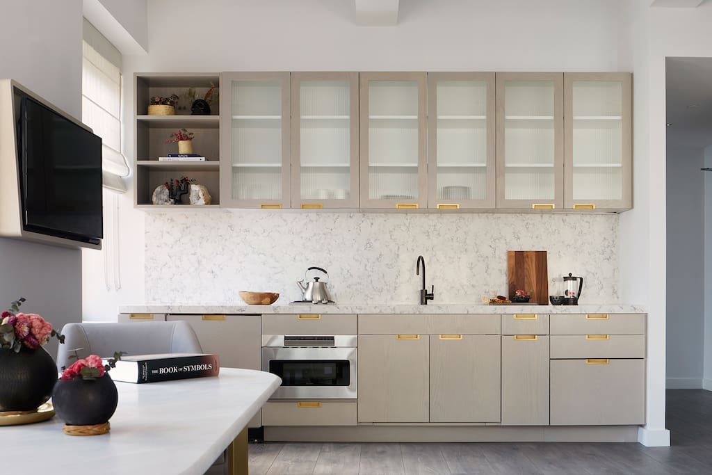Fully Equipped Kitchenette