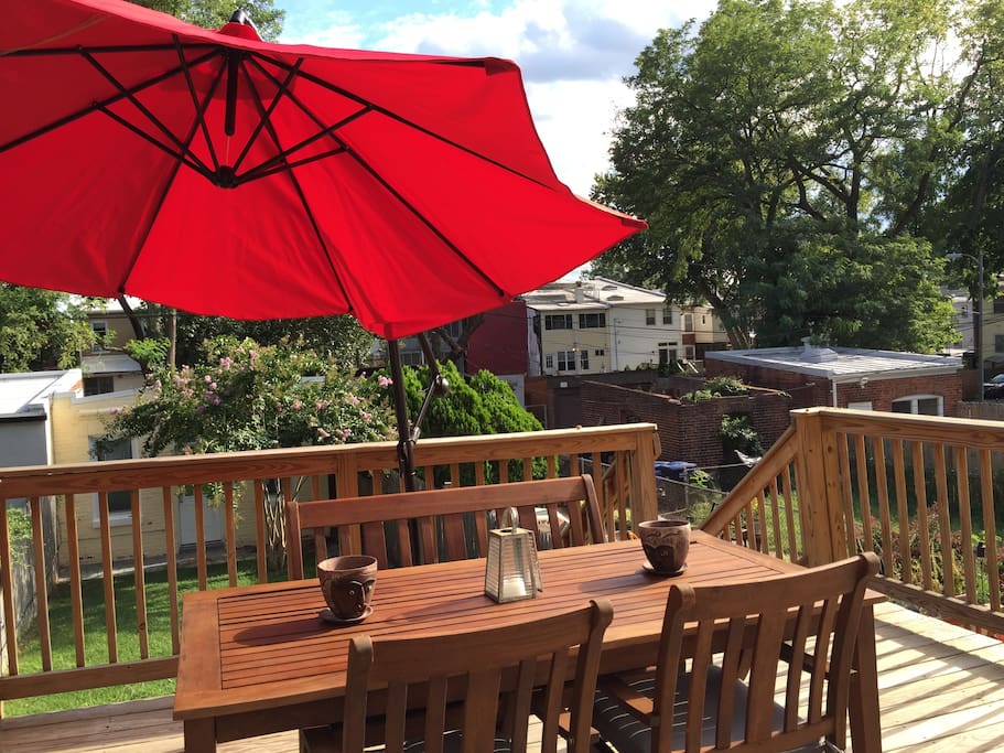 Spacious 2nd floor deck off of kitchen. Sit back, relax and enjoy a glass of wine in the evening or breakfast in the morning. Access to grill available for guest use