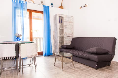 Top Airbnb: New apartment close to beach 600m, Apartmani Nadia in Pinezići