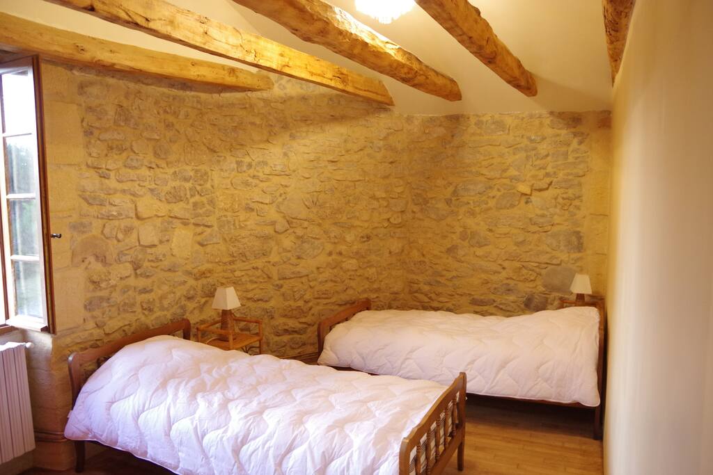 Chambre 1, 2 lits simples