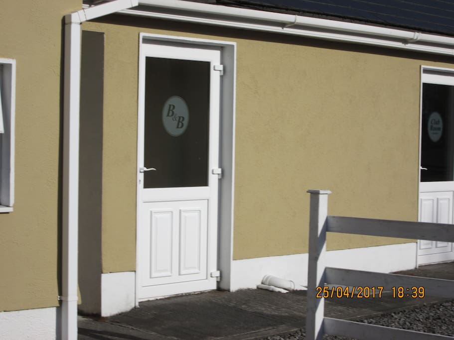Separate entrance for B&B rooms. Parking.