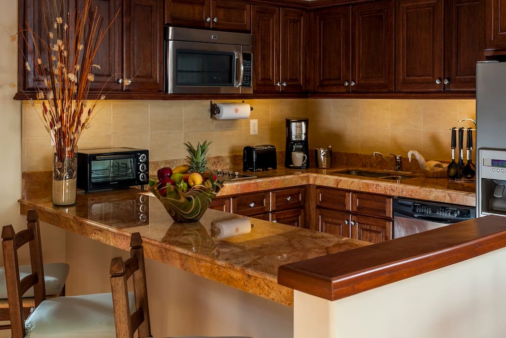 Full kitchen