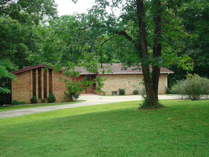 Kentucky Lake House on Jonathan Creek Houses for Rent in Benton