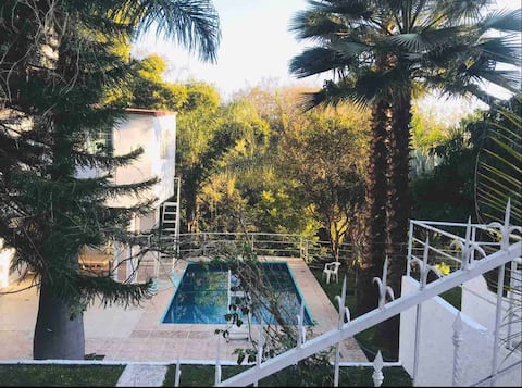 “Vamos a Tona” Villa Completa