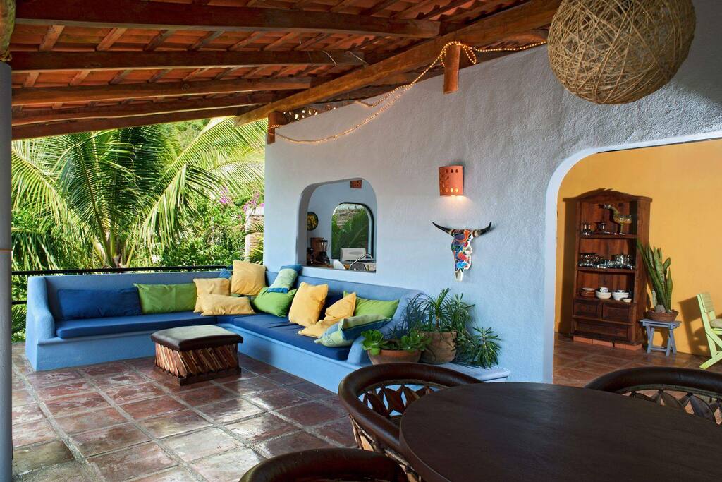 Upper Terrazzo Sitting Area
Open-Air Living