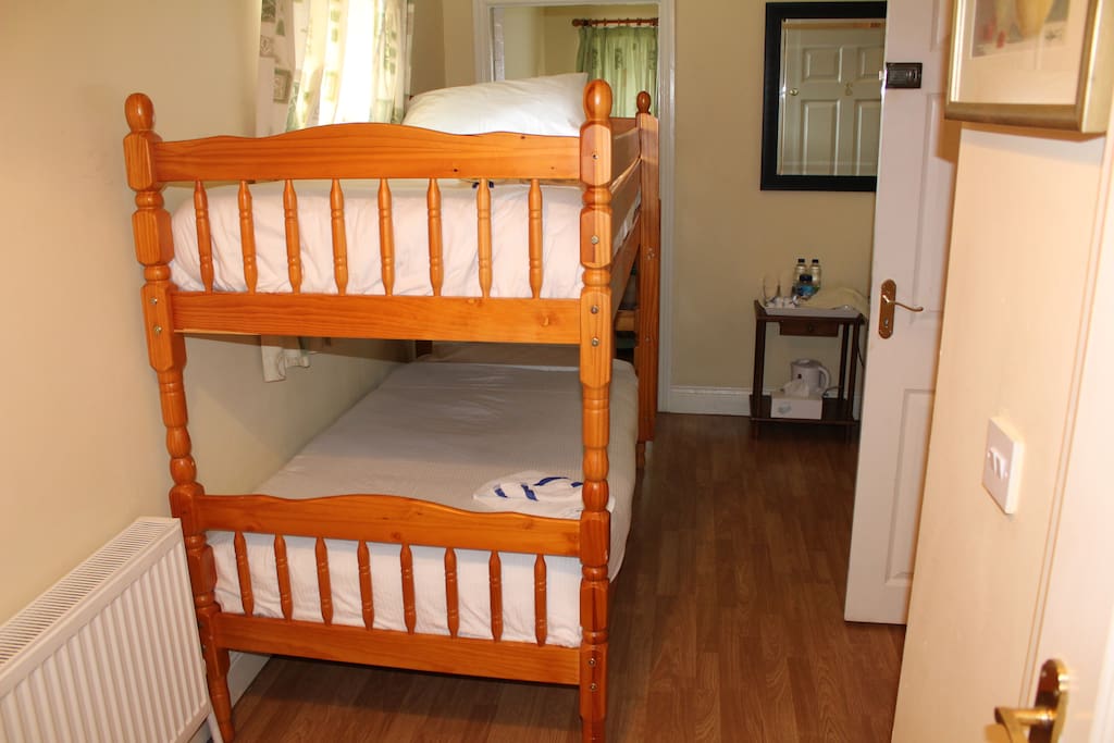 Adjoining Room 1