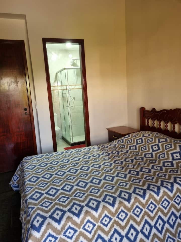 ห้องสวีทชั้นสองพร้อมระเบียง