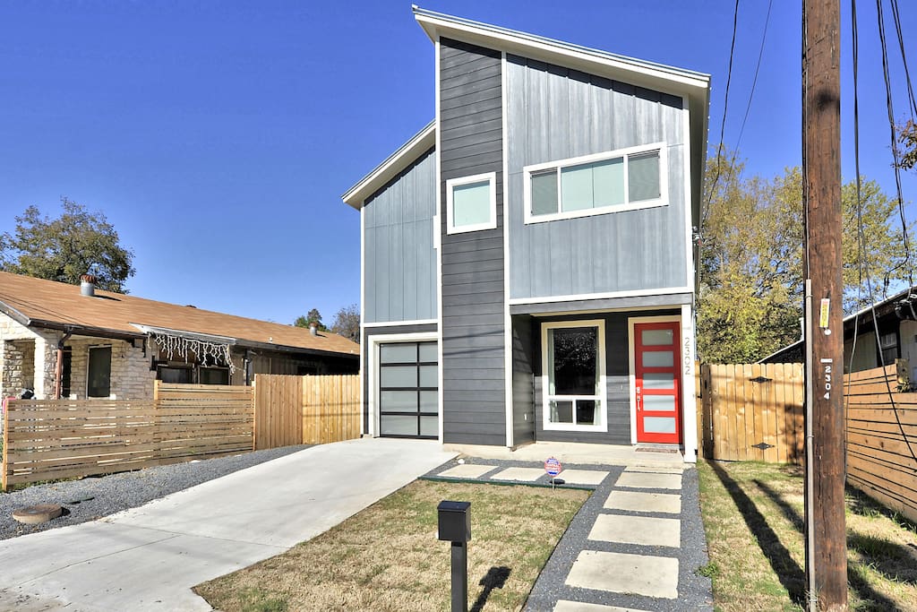 A striking, contemporary home in a relaxed Austin neighborhood.