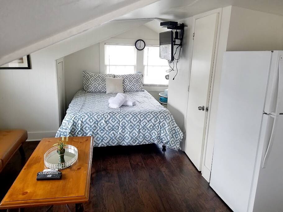 Quiet Open Plan Loft