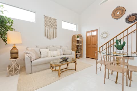 NEW! ★ Luxury stylish home in heart of Boise★