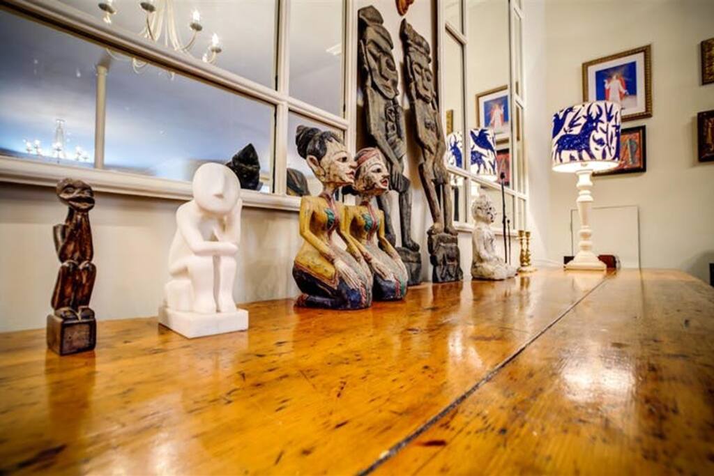 Drawing Room - art