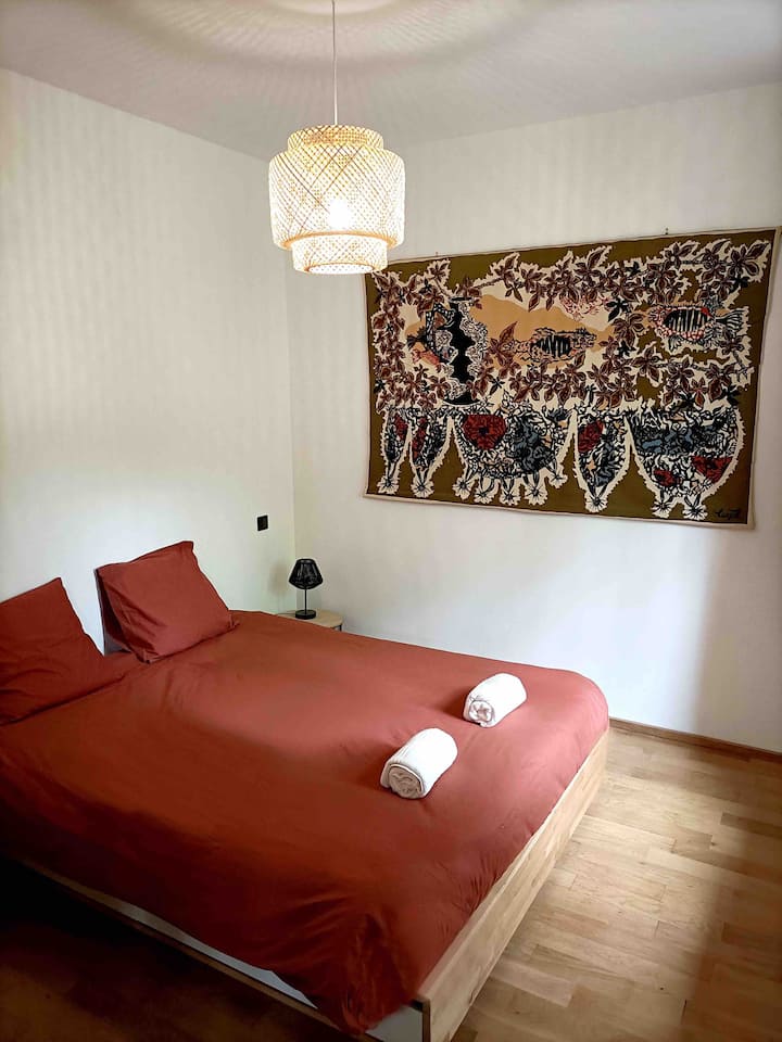 2 ห้องนอน - 160x200 ซม. เตียง