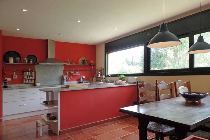 Villa 8P-4Bedr-Pr.pool-WiFi-big garden-600m BEACH gallery image 5