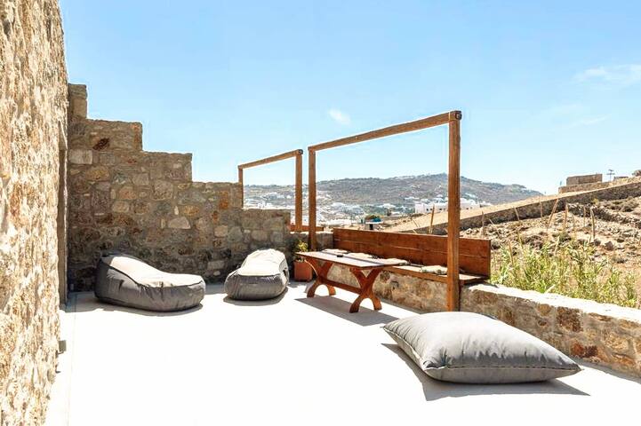 IKADE Mykonos II, 2 BR @ 2 bathrooms gallery image 2
