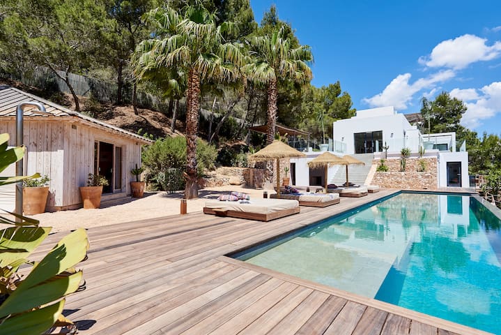Guest favorite listing in Sant Josep De Sa Talaia