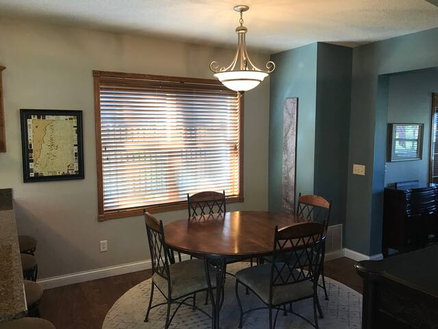 South Hill home close to historic Stillwater gallery image 5