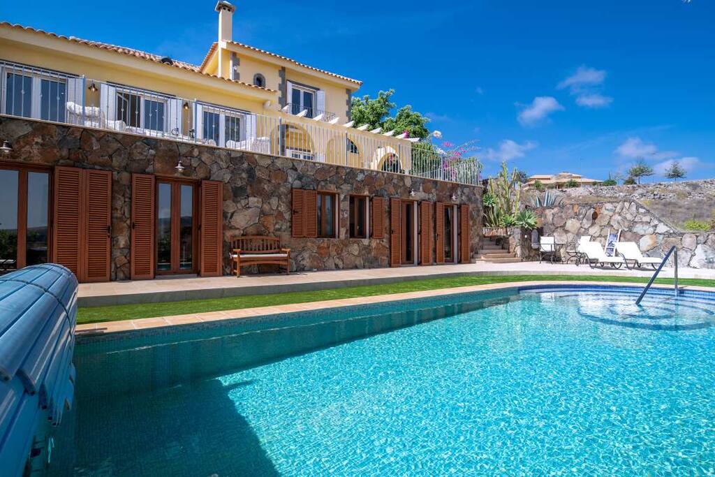 Heated pool year-round