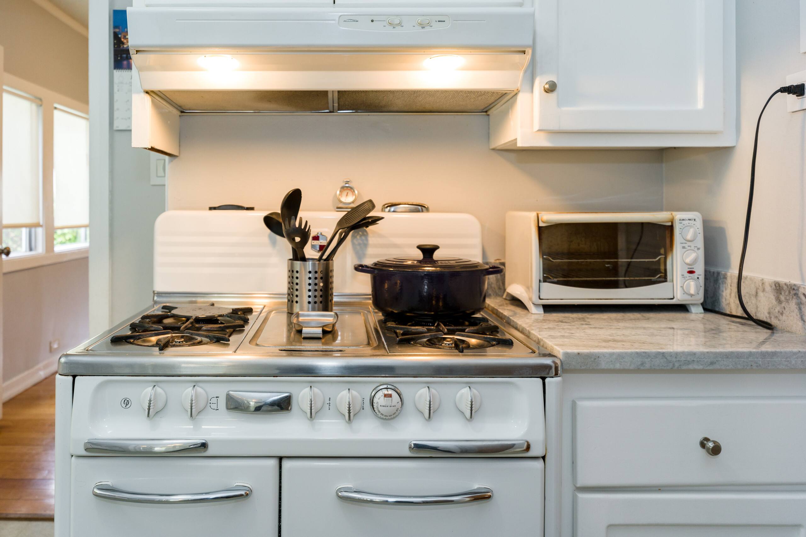 Home in San Francisco · ★4.91 · 3 bedrooms · 3 beds · 2 baths - Image 5