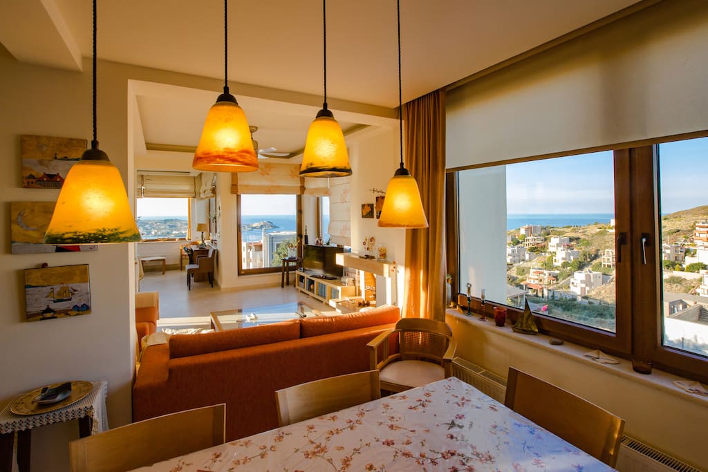 Dining area - living room with sea view