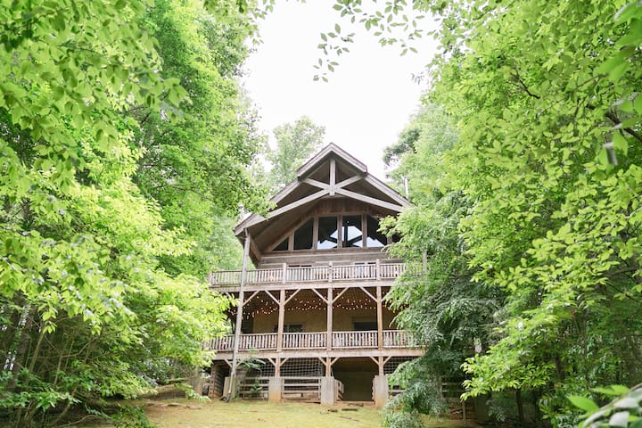 The Bethel House At Hawthorn Haven Cabins For Rent In