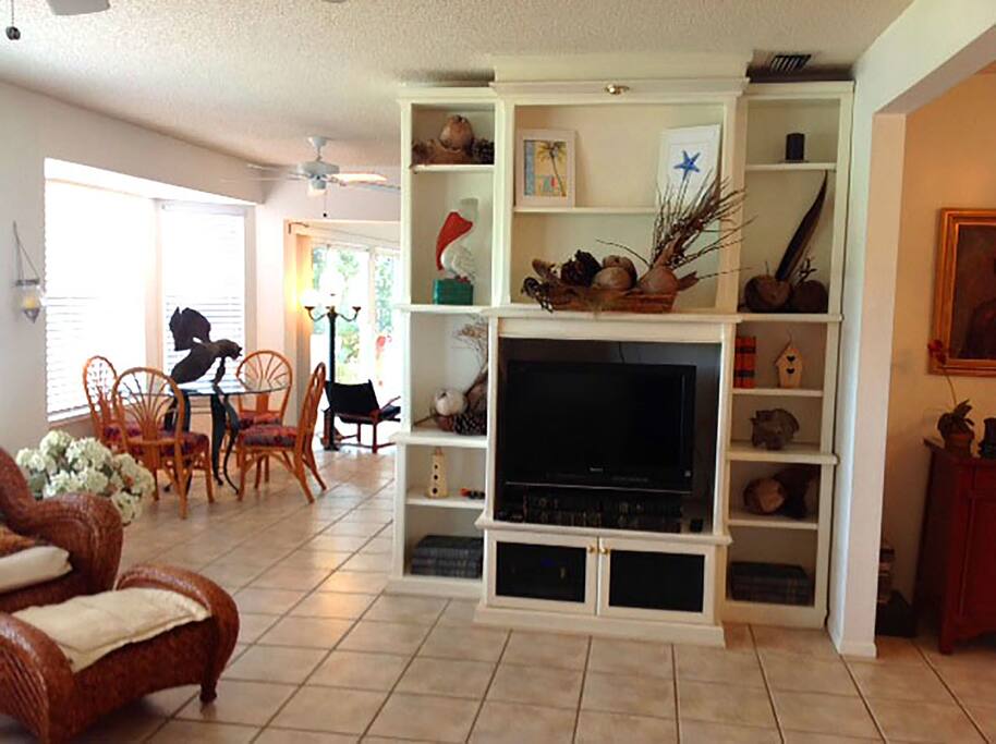 Living Room over looking breakfast area.