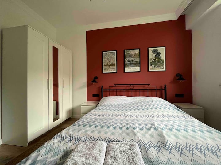 Apartment with Heating and Spacious Balcony in the Center