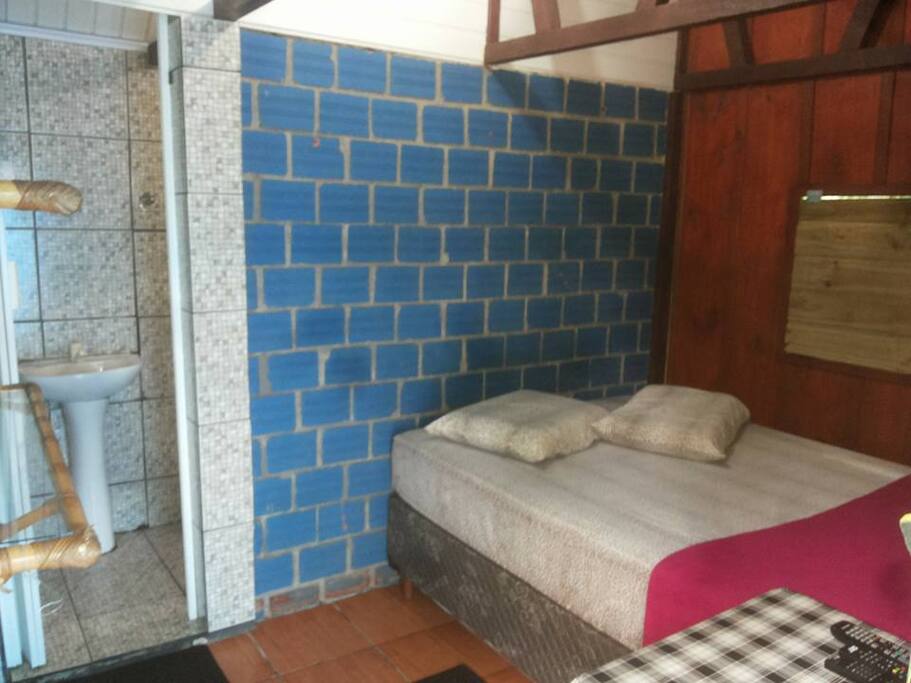 Cama box para casal ou solteiro do Cafofinho.