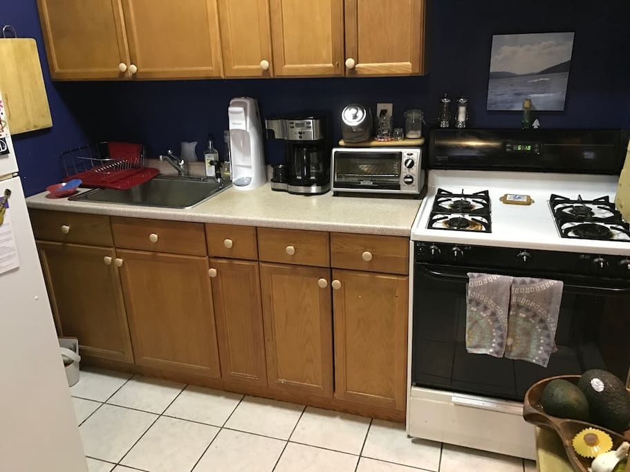 Pint size Brooklyn kitchen!