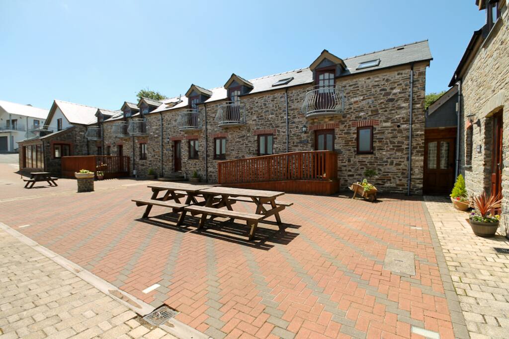 Bryncarnedd No. 09 The Stores Cottages for Rent in Aberystwyth