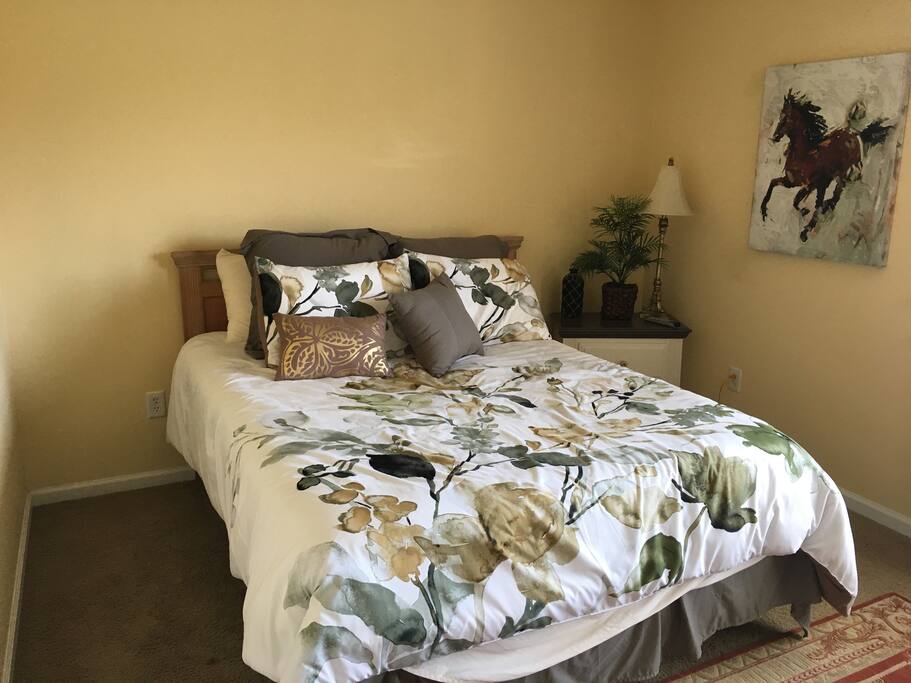 Guest bedroom