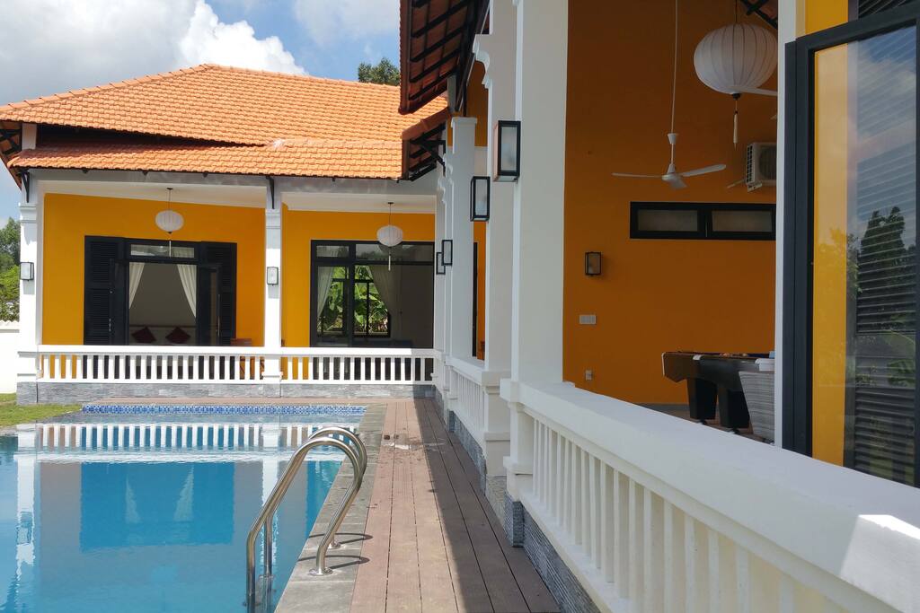 Villa + Pool