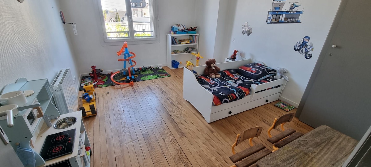 საძინებელი 1