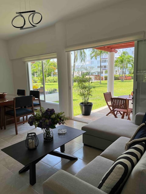 Top Airbnb: Close to the sea, with beautiful gardens. in Acapulco De Juárez