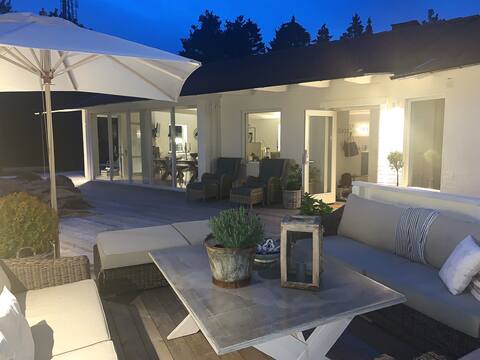 Centrally Located Modern Villa Near Water & Nature