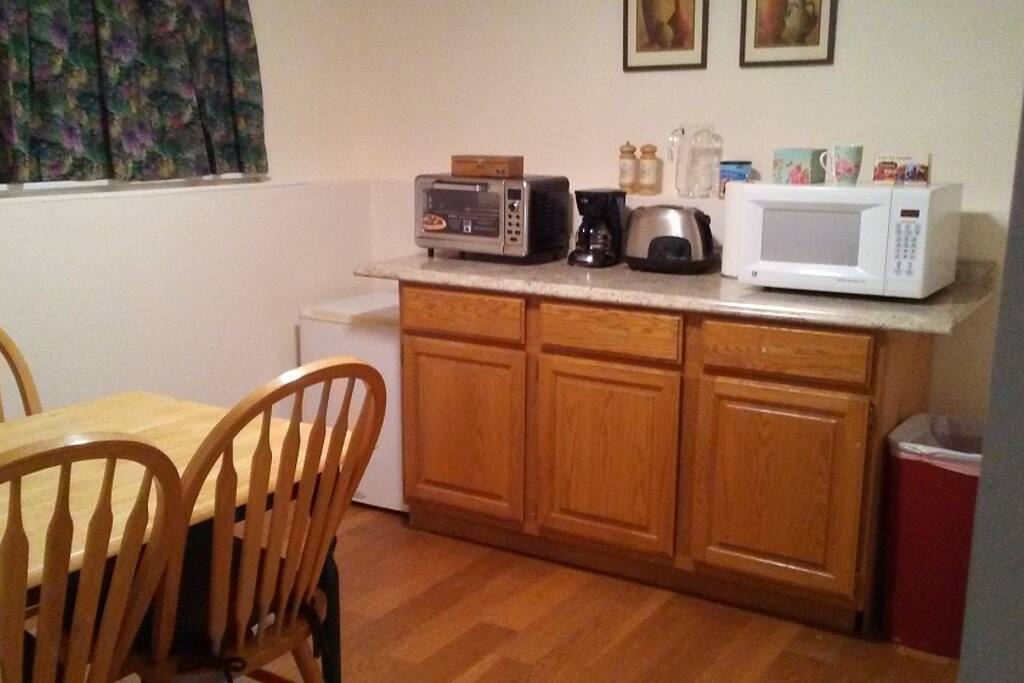 Kitchen/Eating area