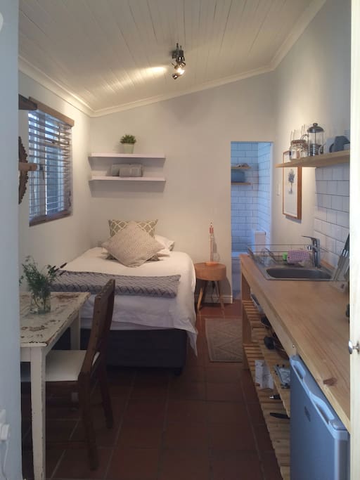 The Annex, a tranquil and high quality studio in the middle of Observatory