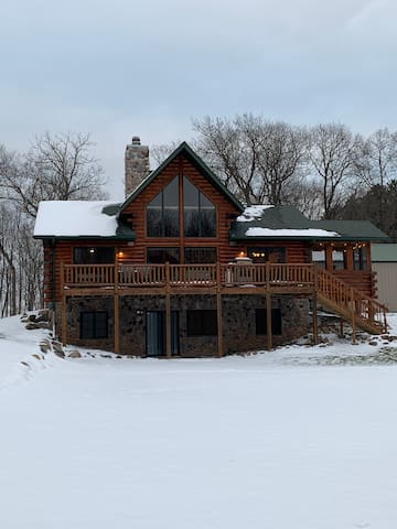 Mille Lacs Lake Lodge-Game Room-Theatre and More!