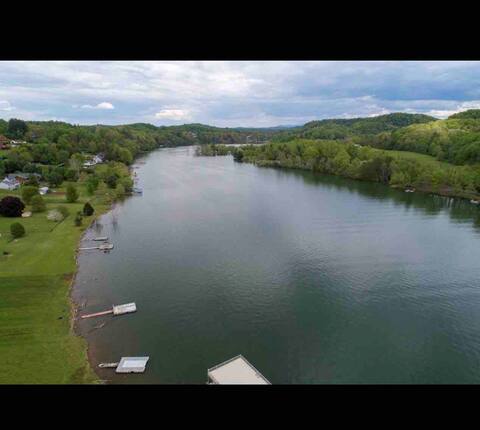 Lake Vista