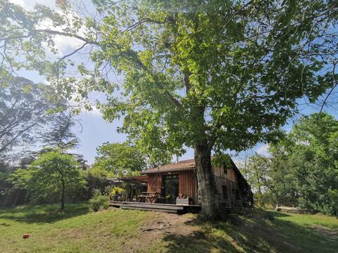 Wooden house on 2 ha of land with ponds