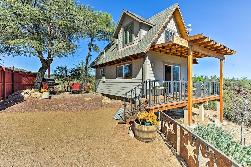 This charming home boasts 800 square feet and comfortably sleeps up to 3 guests.