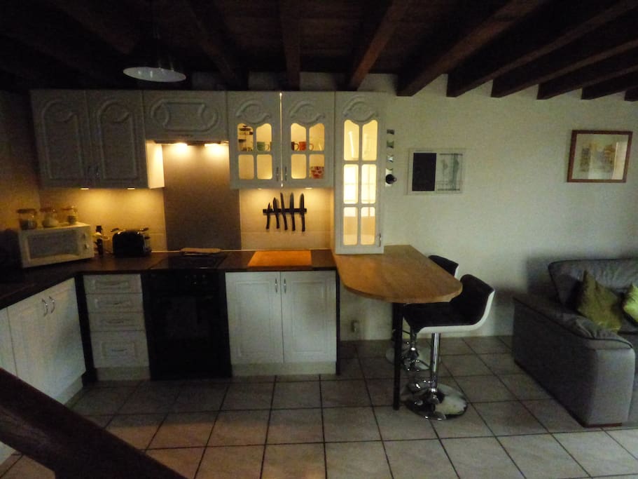 Fully fitted kitchen
