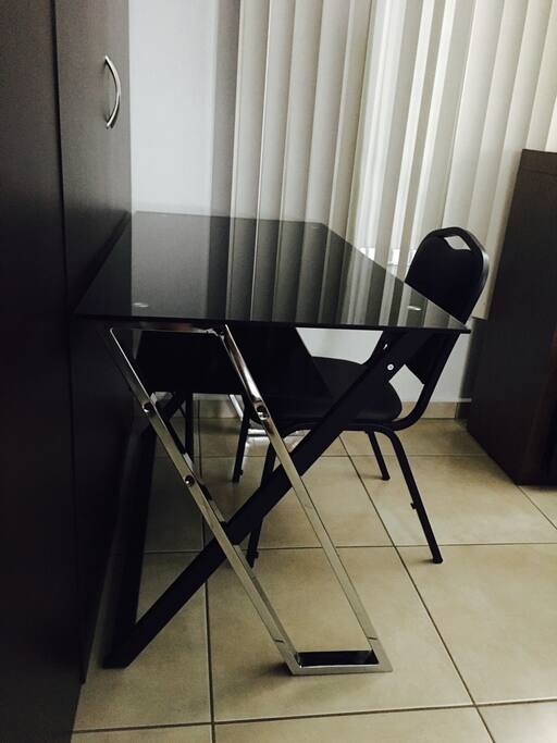 Escritorio para trabajar .