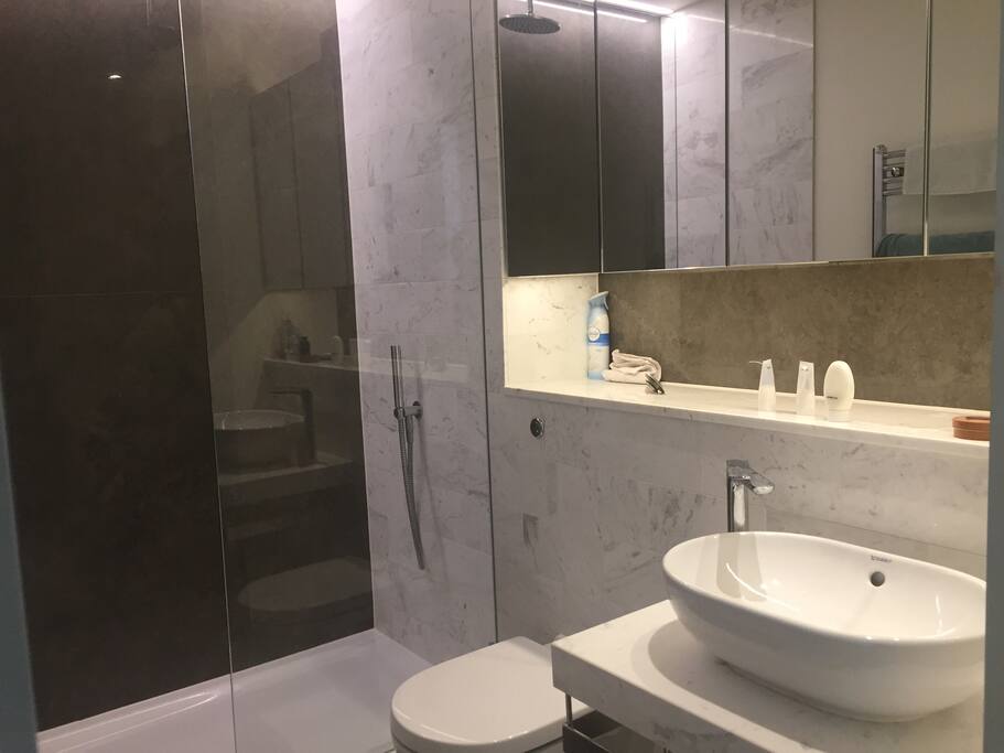 Ensuite bathroom