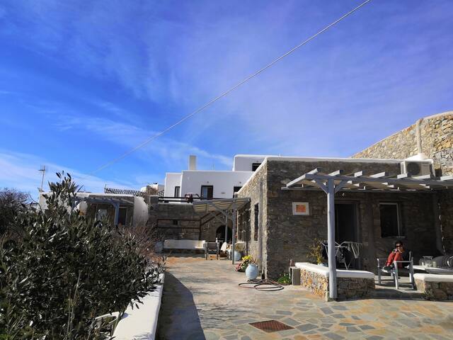 A Hidden Little Paradise 3-4 Guests gallery image 3