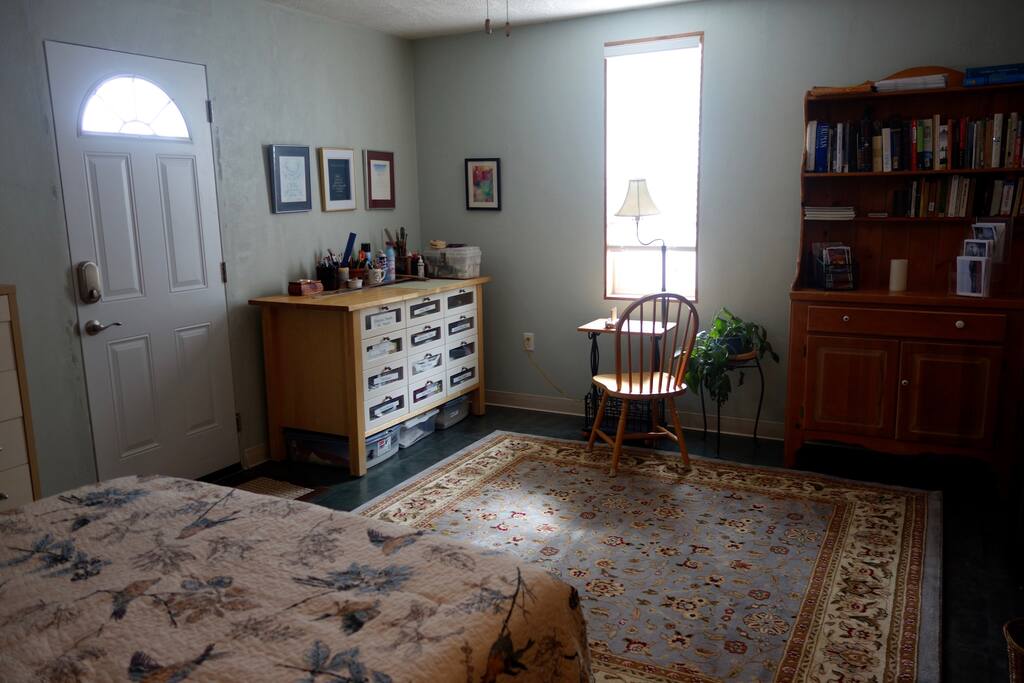 17 ft by 13 ft bedroom